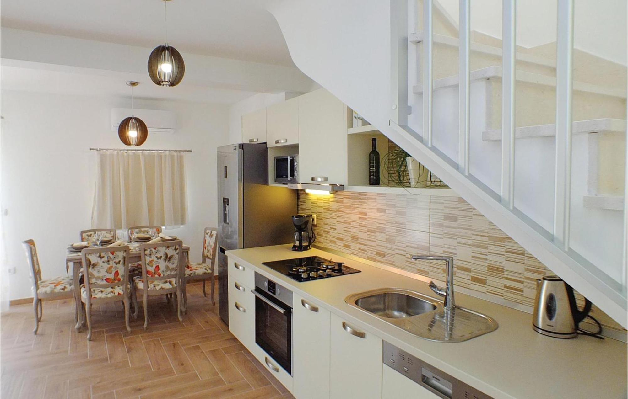 Awesome Home In Drvenik With Wifi Eksteriør bilde